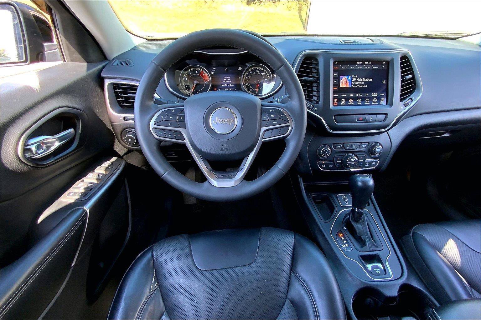 Used 2022 Jeep Cherokee Latitude Lux w/ Sun & Sound Group FWD image 5