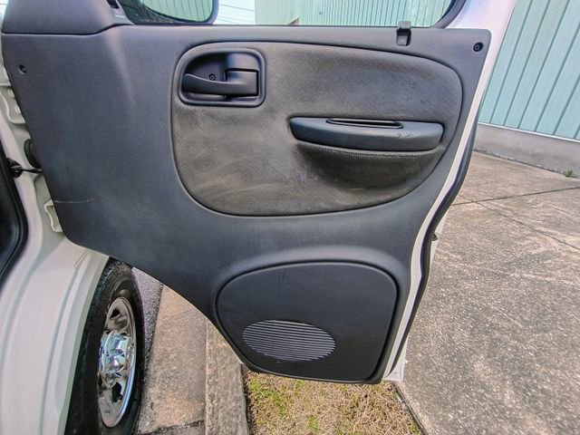 Used 2002 Dodge B3500 RWD image 40