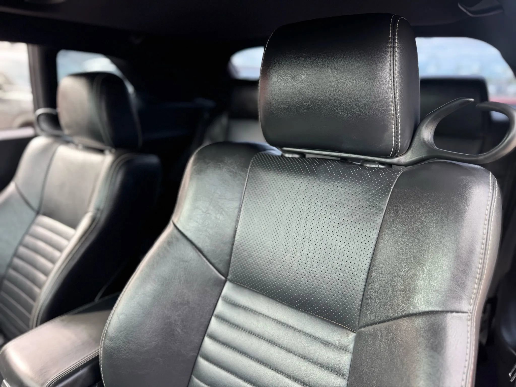 Used 2010 Dodge Challenger R/T image 16