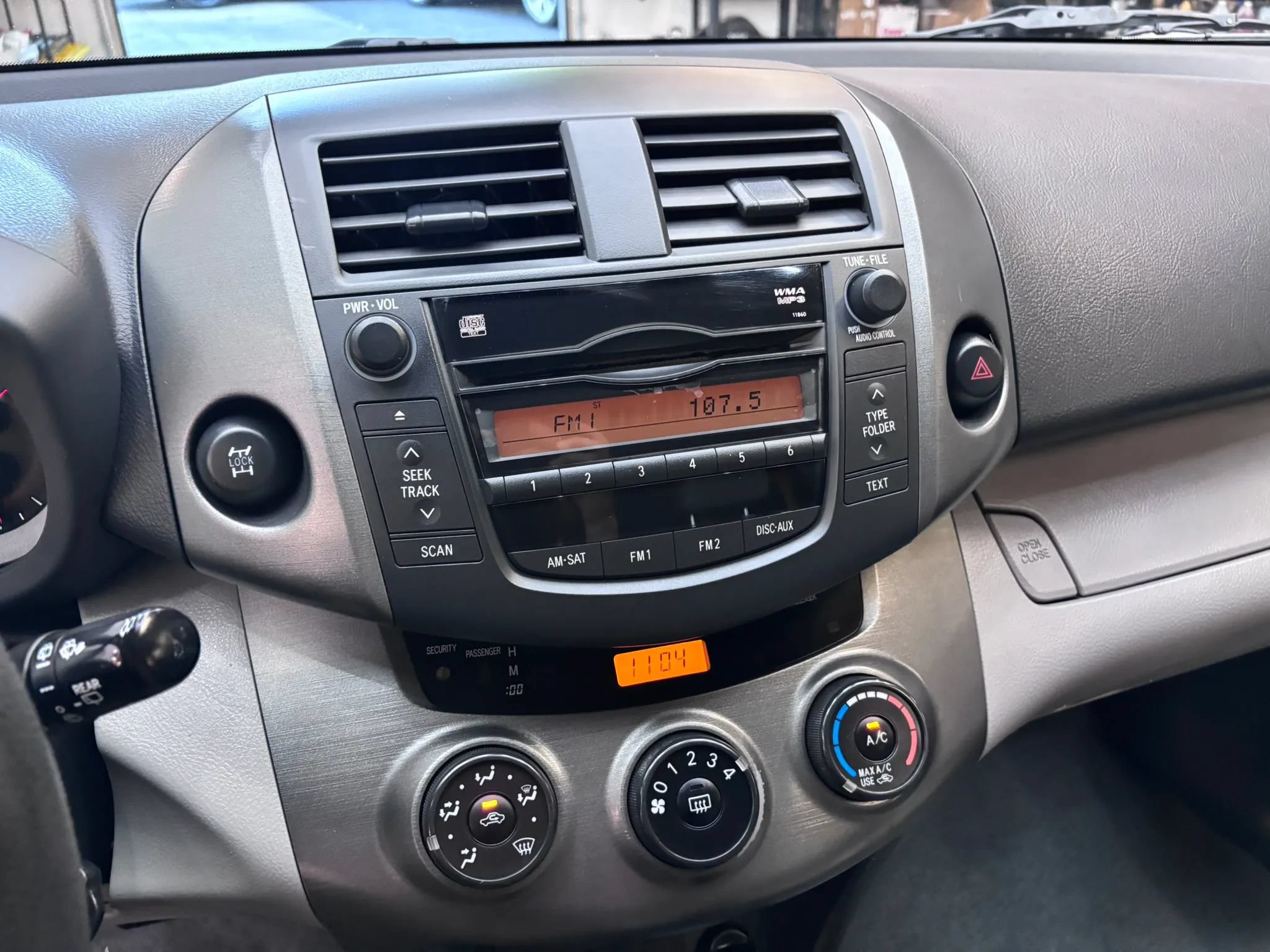 Used 2011 Toyota RAV4 4WD w/ Base L4 Extra Value Pkg image 15