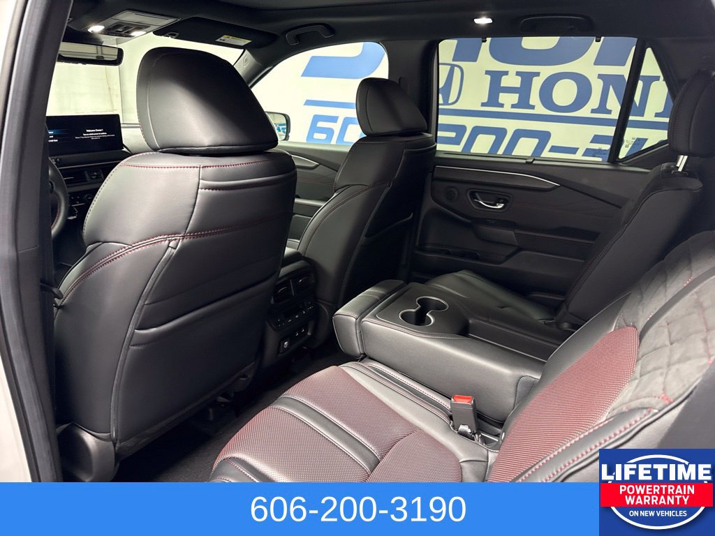 New 2026 Honda Pilot Black Edition image 16