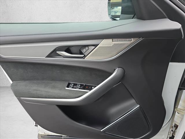 Certified 2024 Jaguar F-PACE SVR image 27