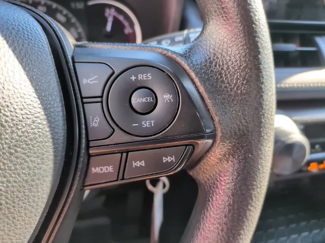 Used 2023 Toyota RAV4 LE FWD image 17