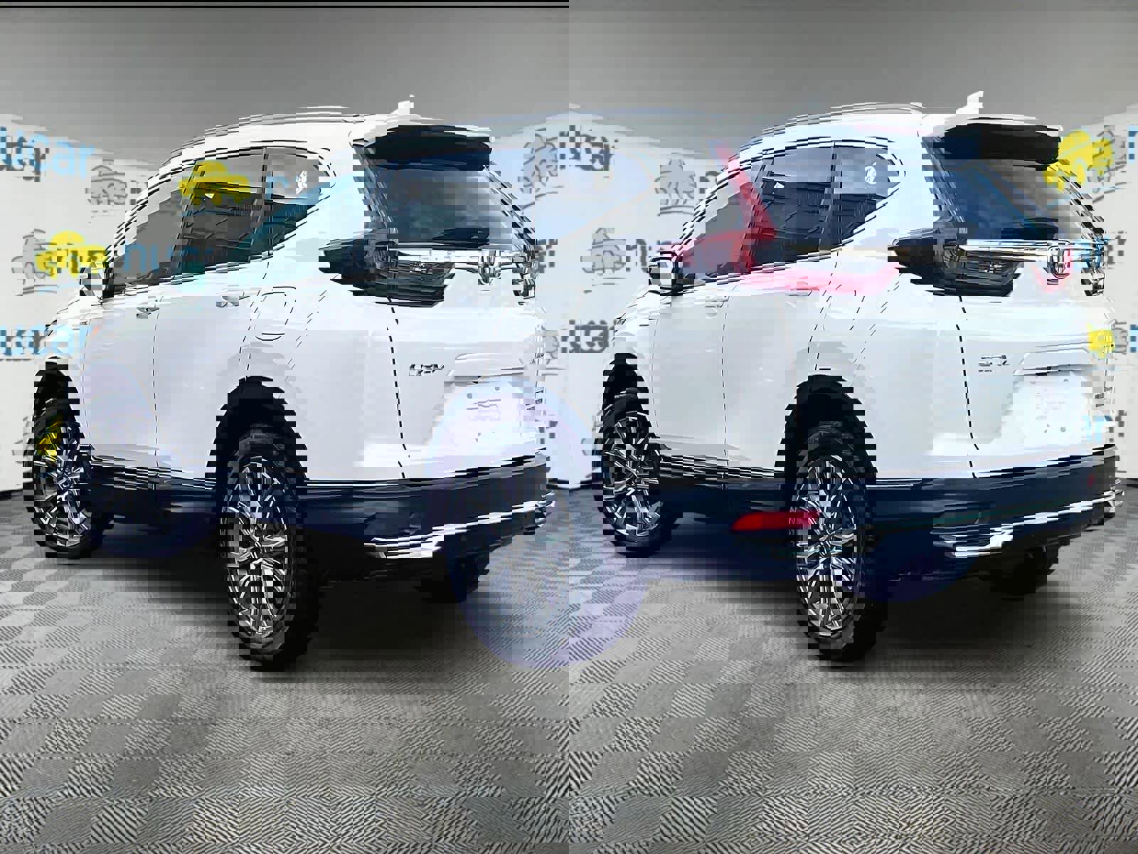 Used 2022 Honda CR-V Touring image 4