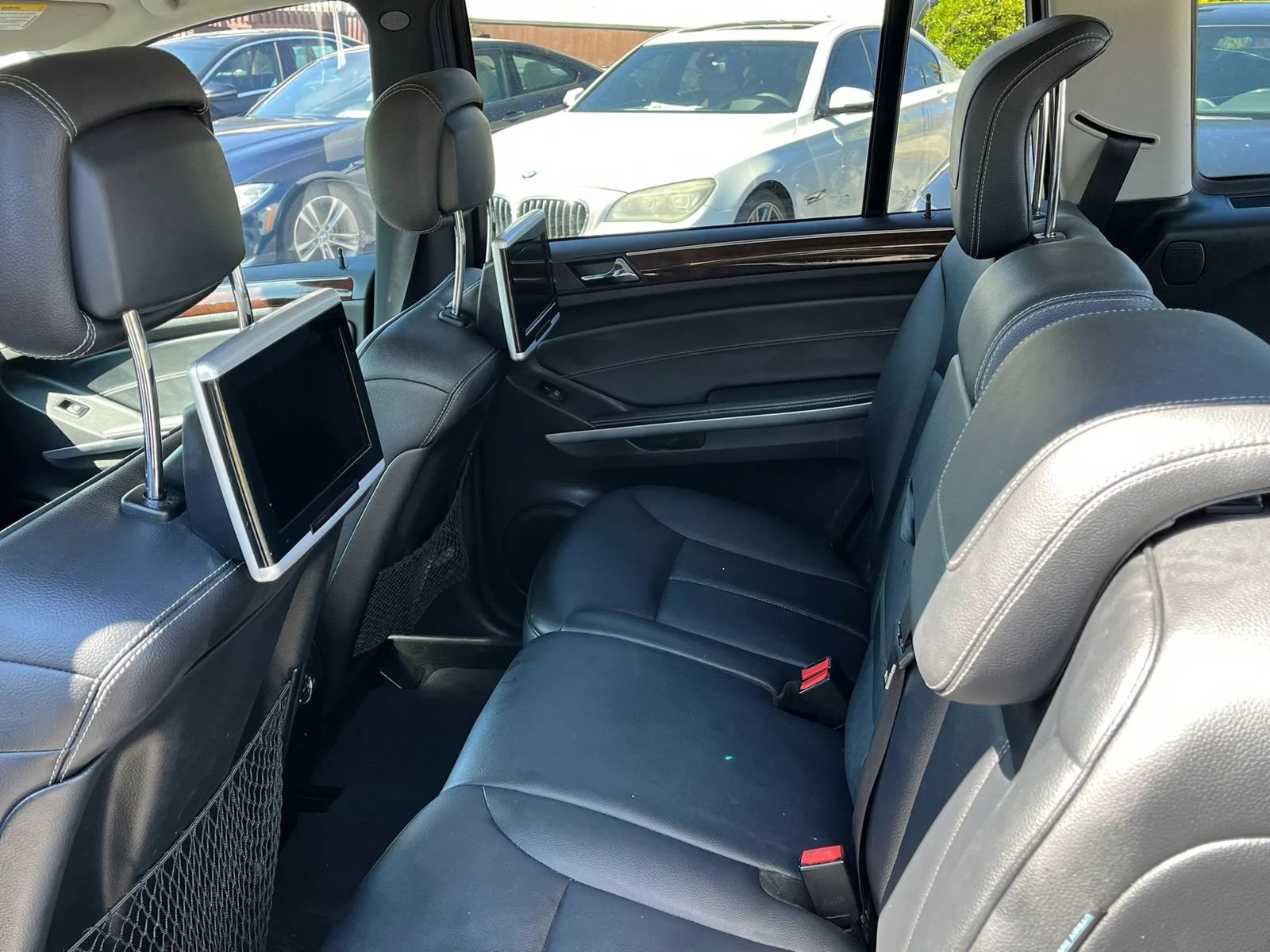 Used 2011 Mercedes-Benz GL 450 4MATIC image 16