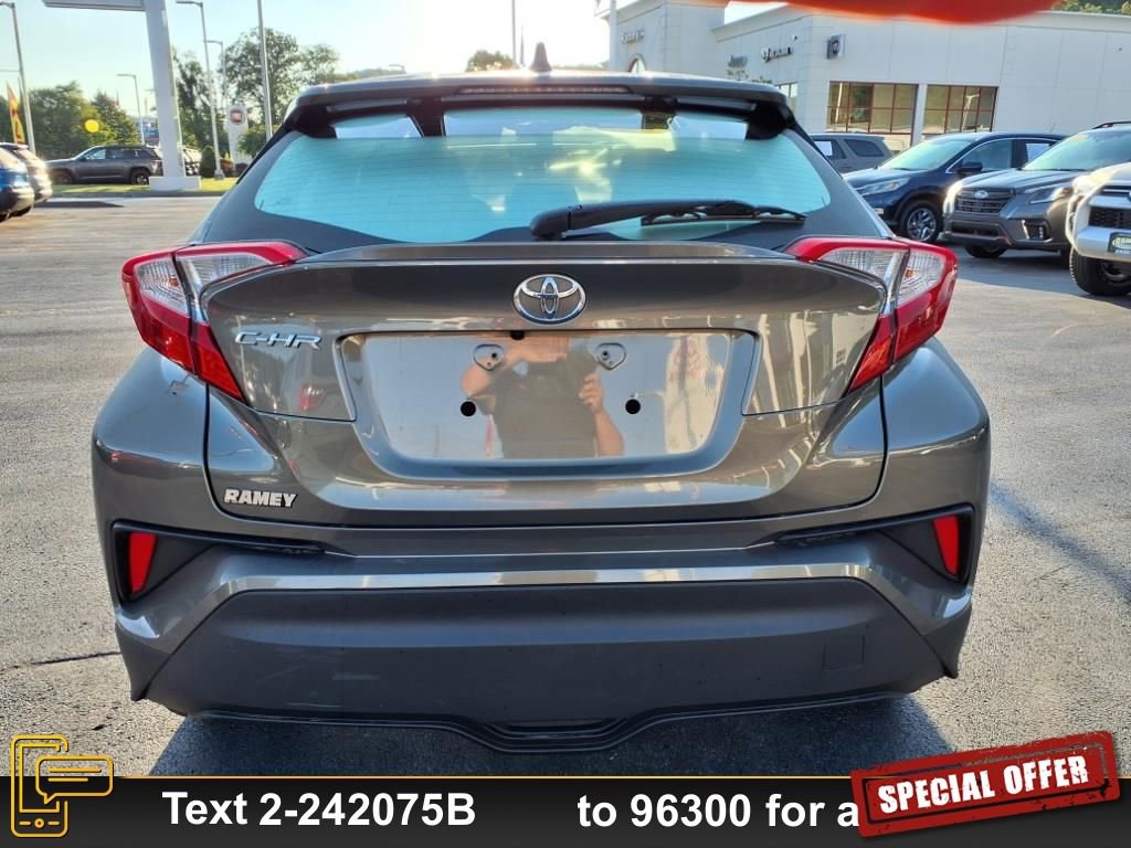 Used 2021 Toyota C-HR XLE FWD image 8