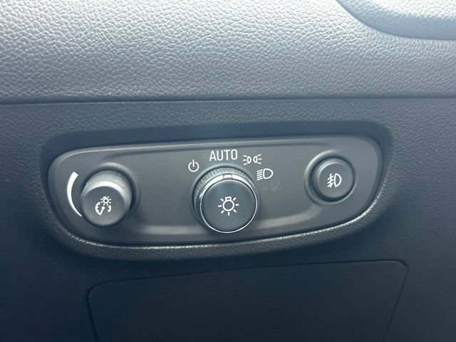 Used 2023 Buick Encore GX Select w/ Safety Package II FWD image 13