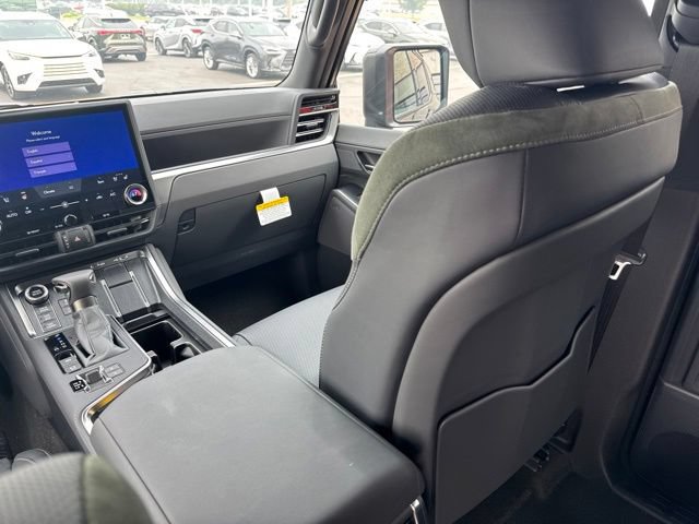 New 2026 Lexus GX 550 AWD/4WD image 34