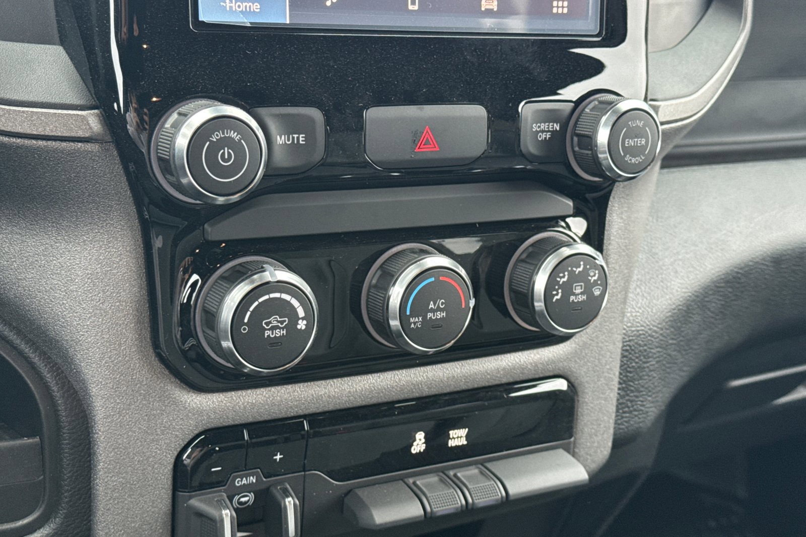 New 2026 RAM 2500 Tradesman image 19