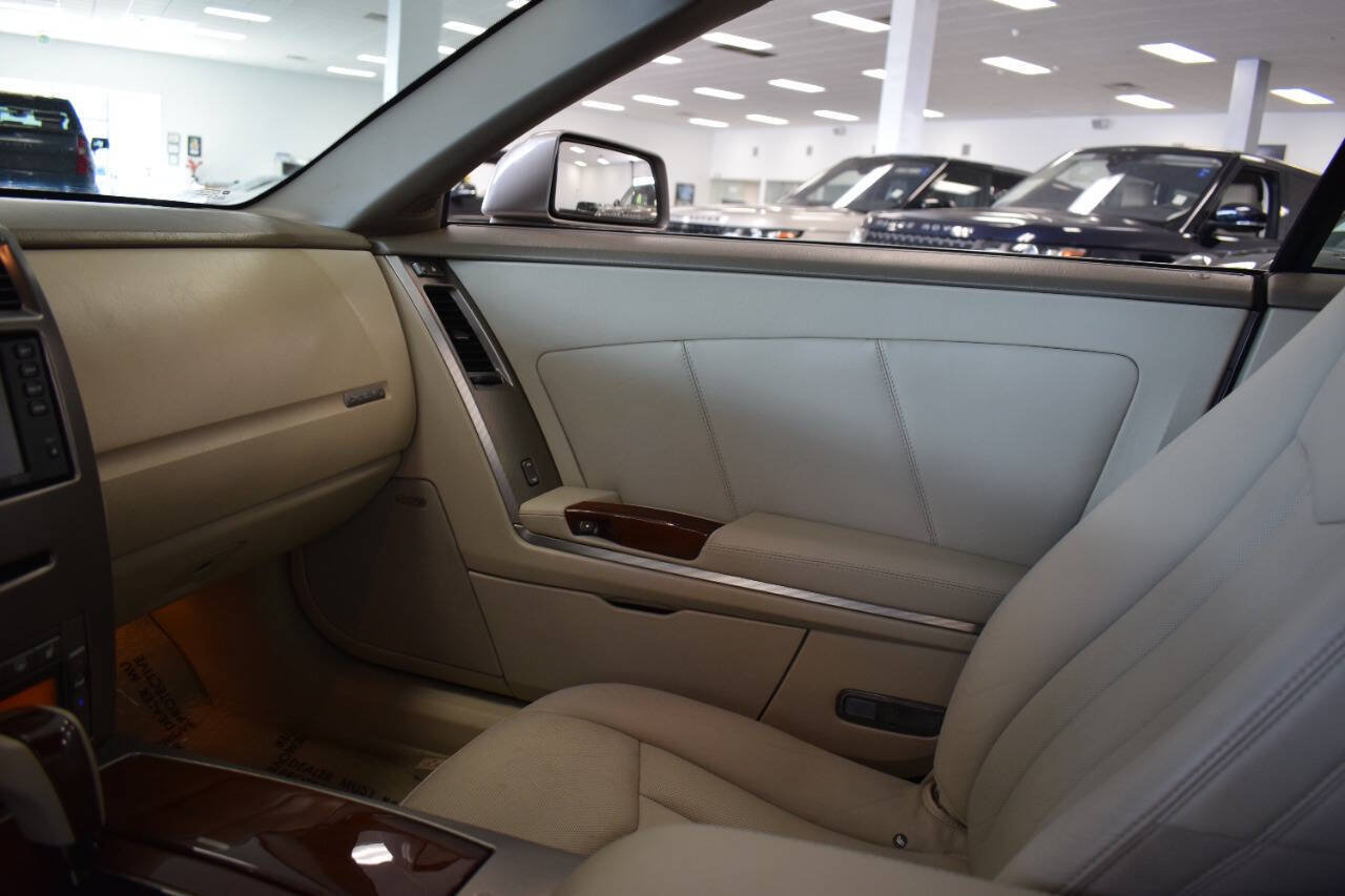 Used 2005 Cadillac XLR RWD image 82