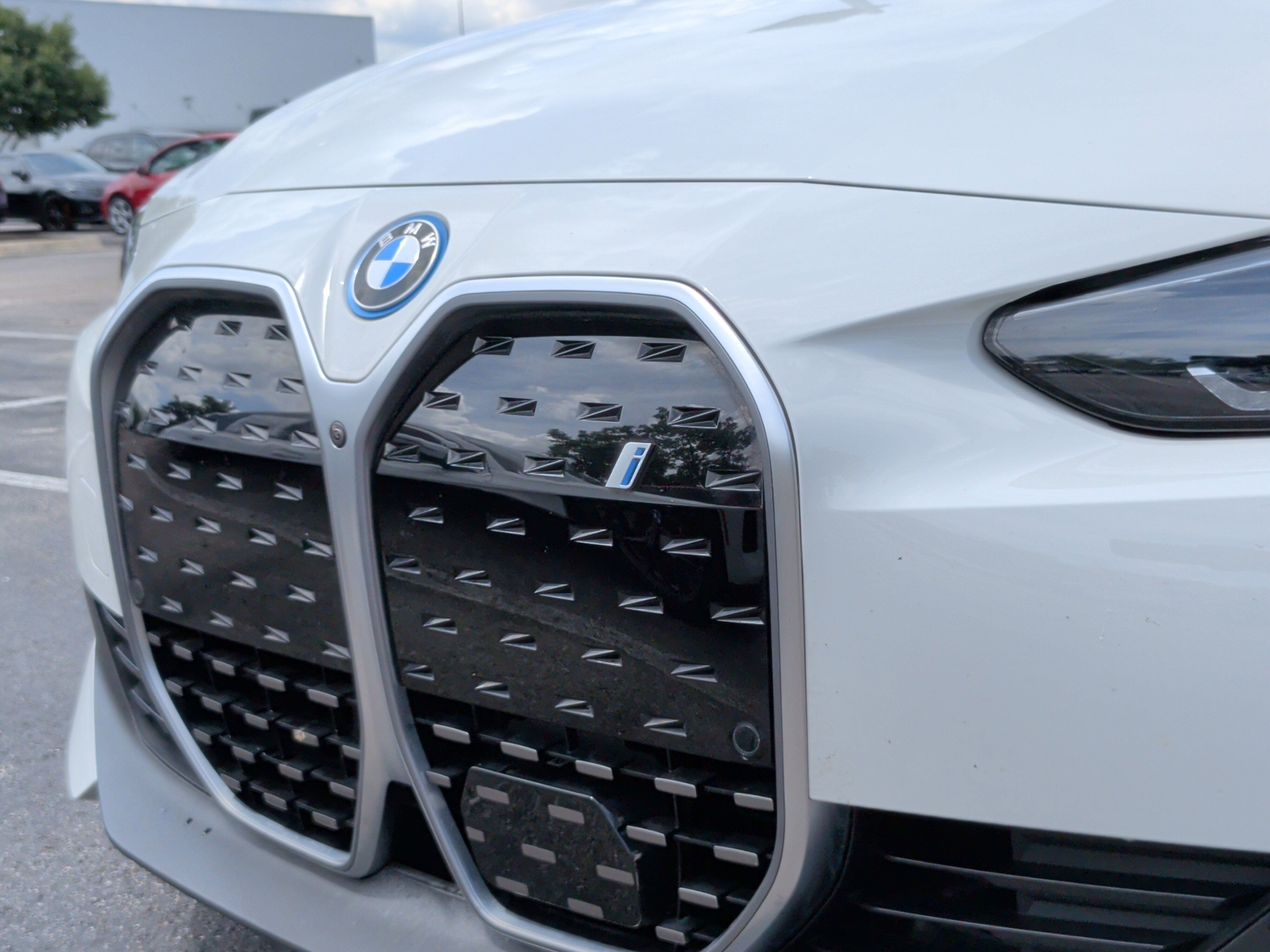 Used 2024 BMW i4 eDrive35 w/ Premium Package RWD image 13