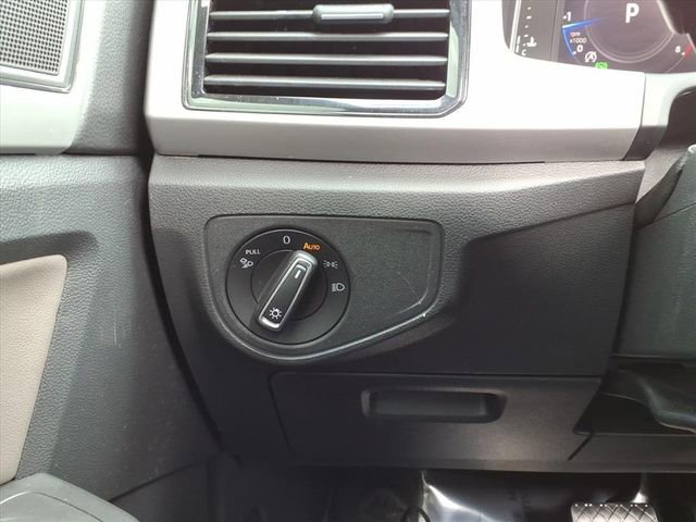 Used 2022 Volkswagen Atlas Cross Sport SE w/ Panoramic Sunroof Package image 20