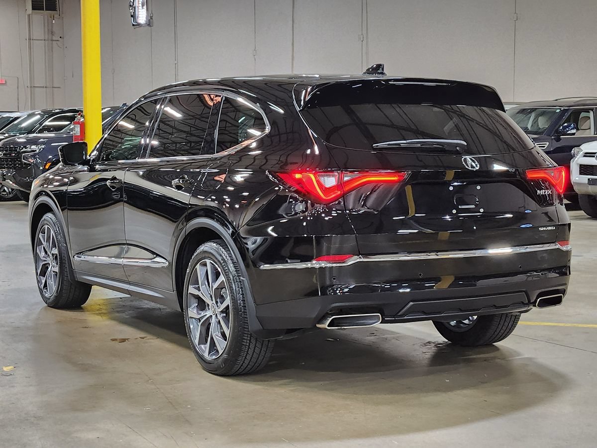 Used 2024 Acura MDX w/ Technology Package AWD/4WD image 11