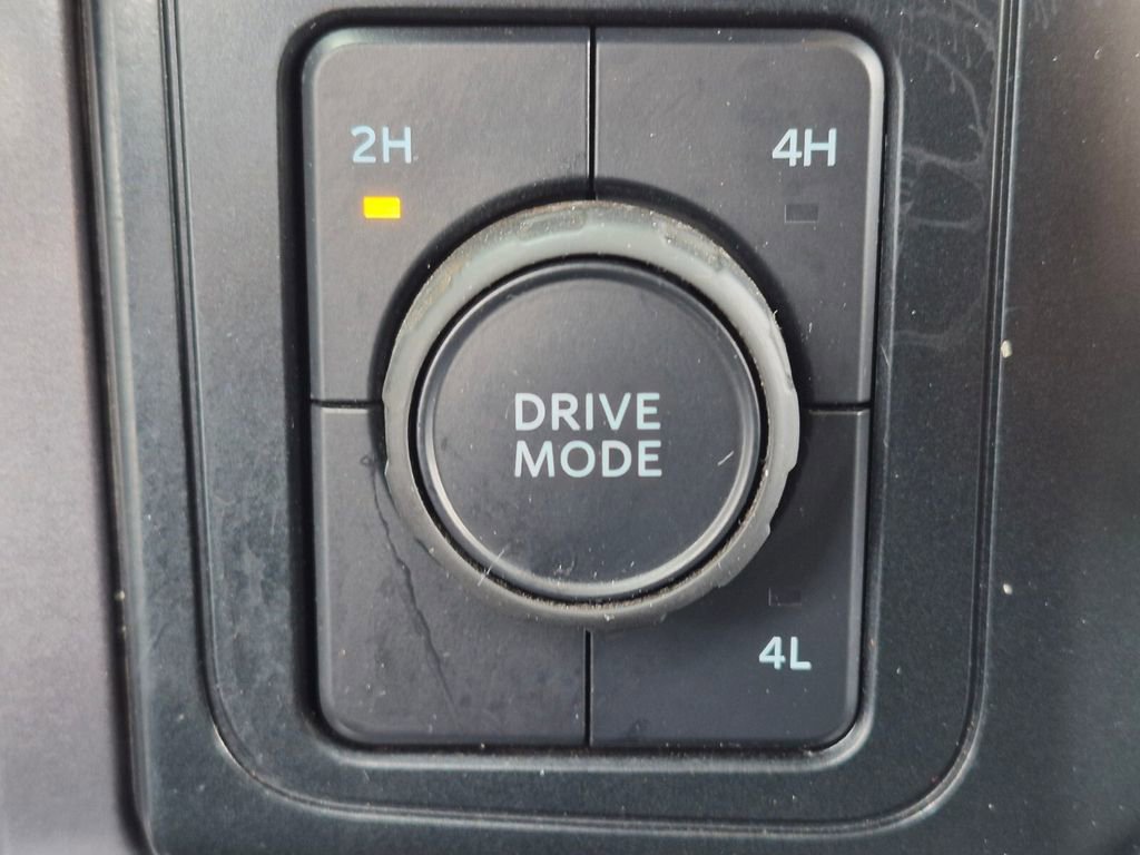Used 2025 Ford F150 XLT w/ Equipment Group 301A Standard AWD/4WD image 28