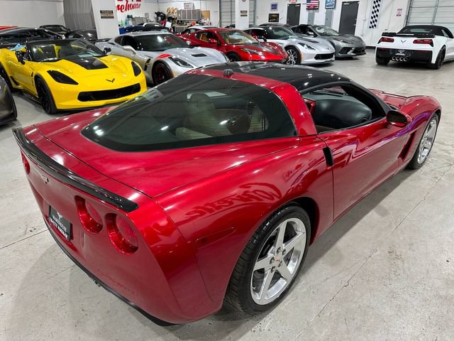 Used 2005 Chevrolet Corvette Coupe w/ Preferred Equipment Group RWD image 25