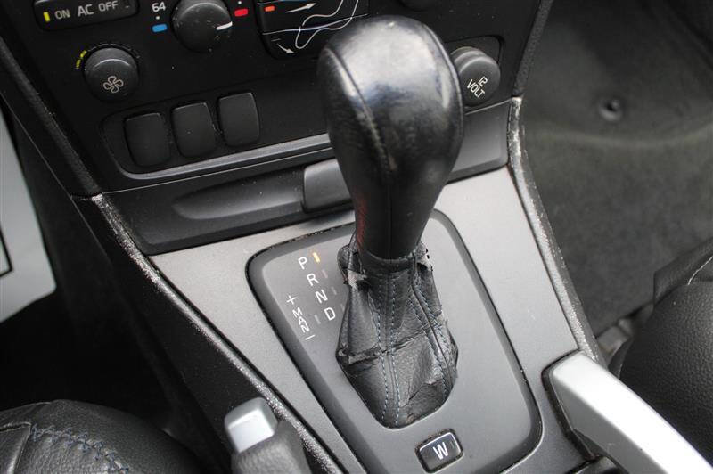 Used 2004 Volvo V70 AWD/4WD image 21