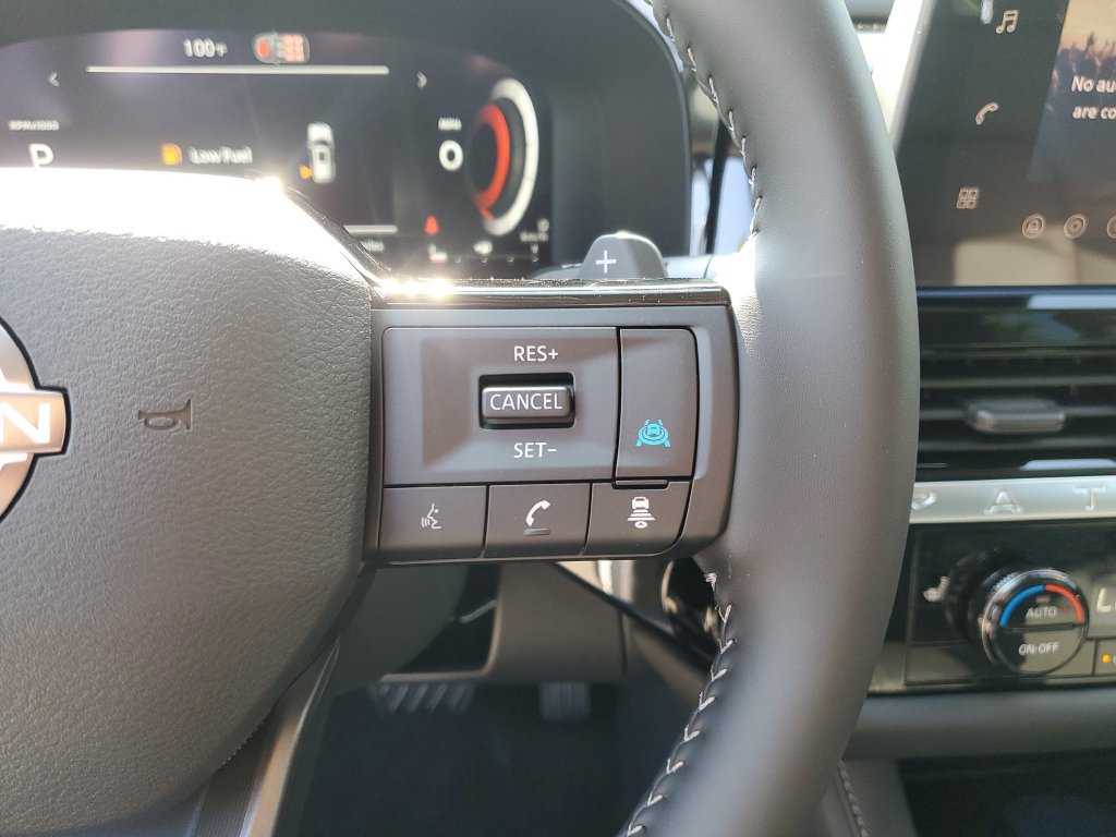 New 2026 Nissan Pathfinder SL FWD image 28