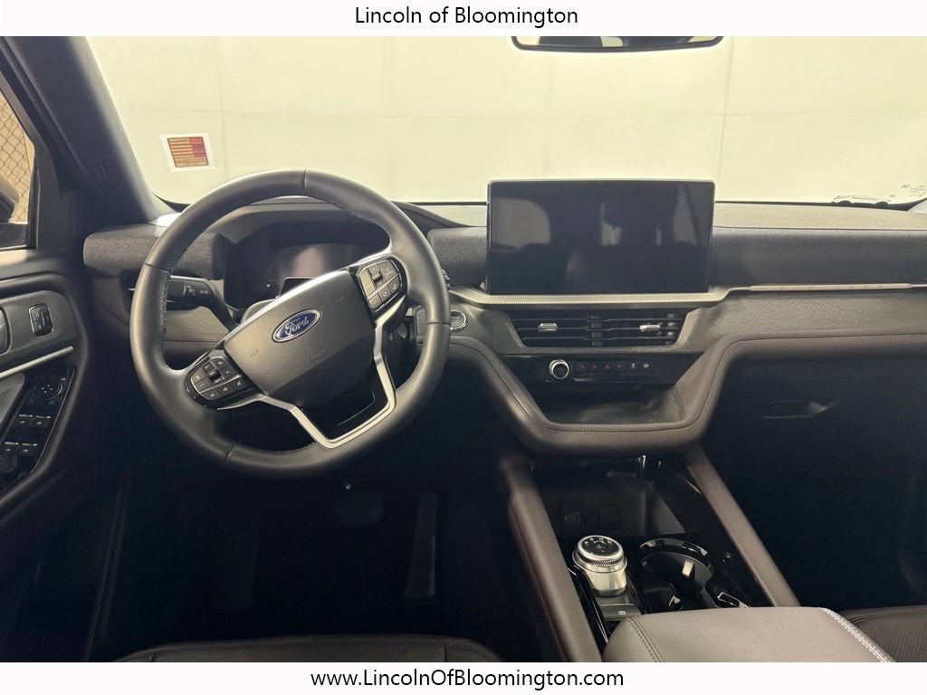 Used 2026 Ford Explorer Platinum w/ LUX Leather Package AWD/4WD image 19