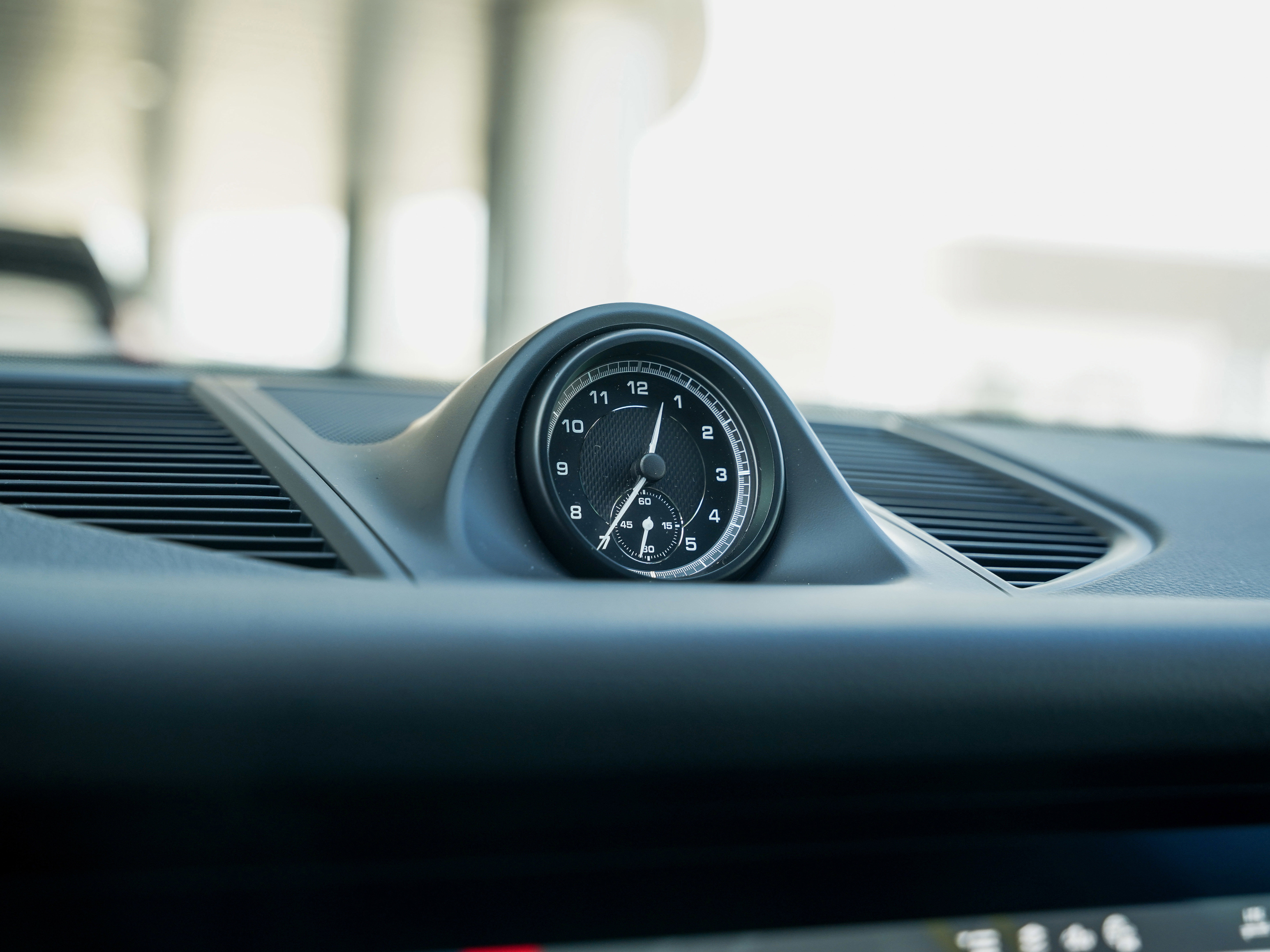 New 2026 Porsche Macan image 21