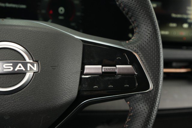 Used 2023 Nissan Ariya AWD image 35