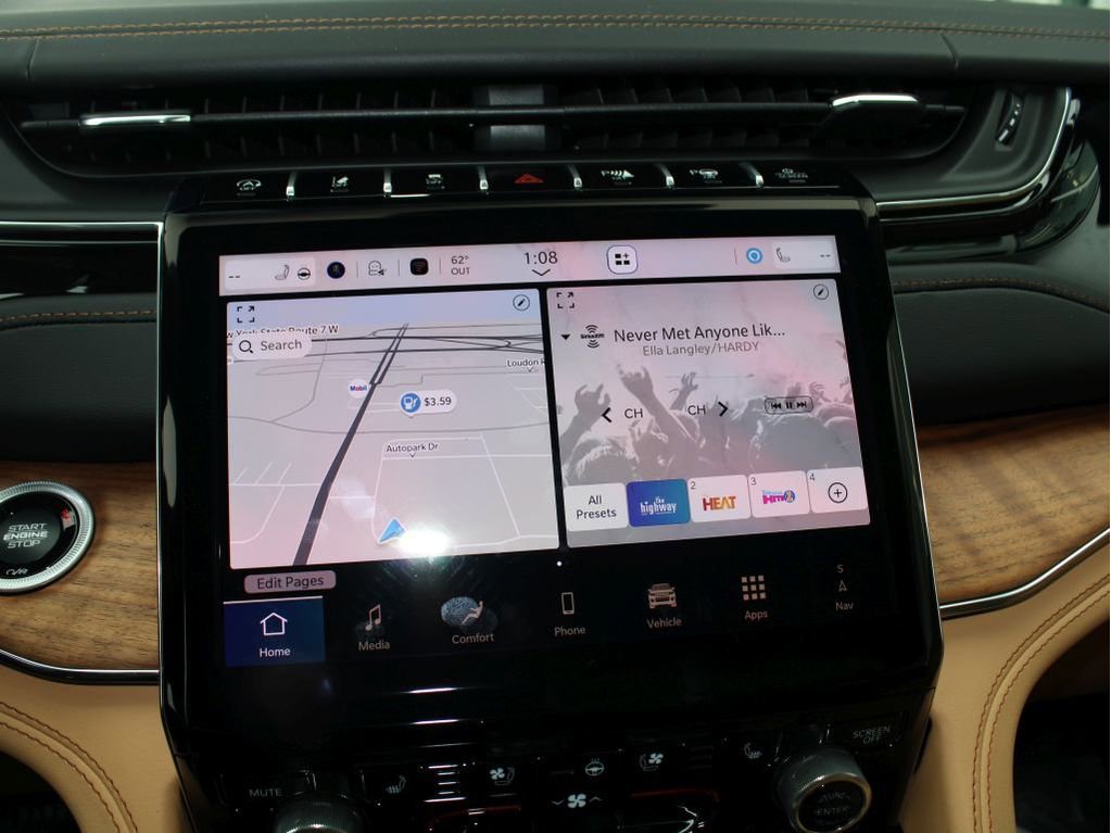 New 2025 Jeep Grand Cherokee Summit image 15