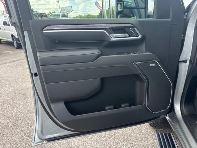 New 2026 Chevrolet Silverado 2500 LTZ w/ LTZ Plus Package AWD/4WD image 23