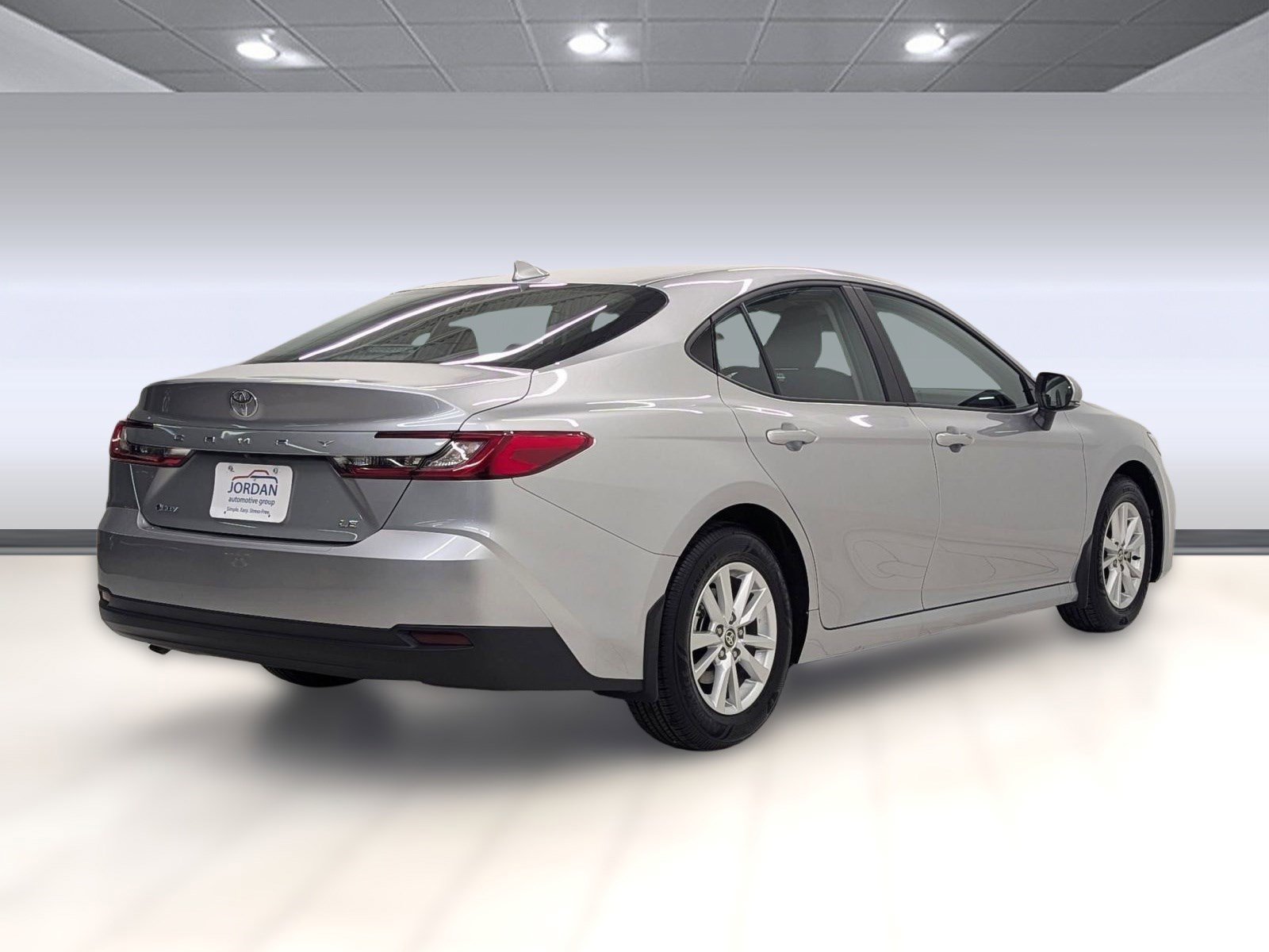 Used 2025 Toyota Camry LE w/ Convenience Package image 7