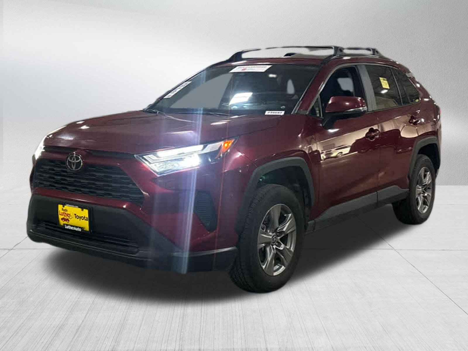 Used 2025 Toyota RAV4 XLE w/ Convenience Package AWD/4WD image 4