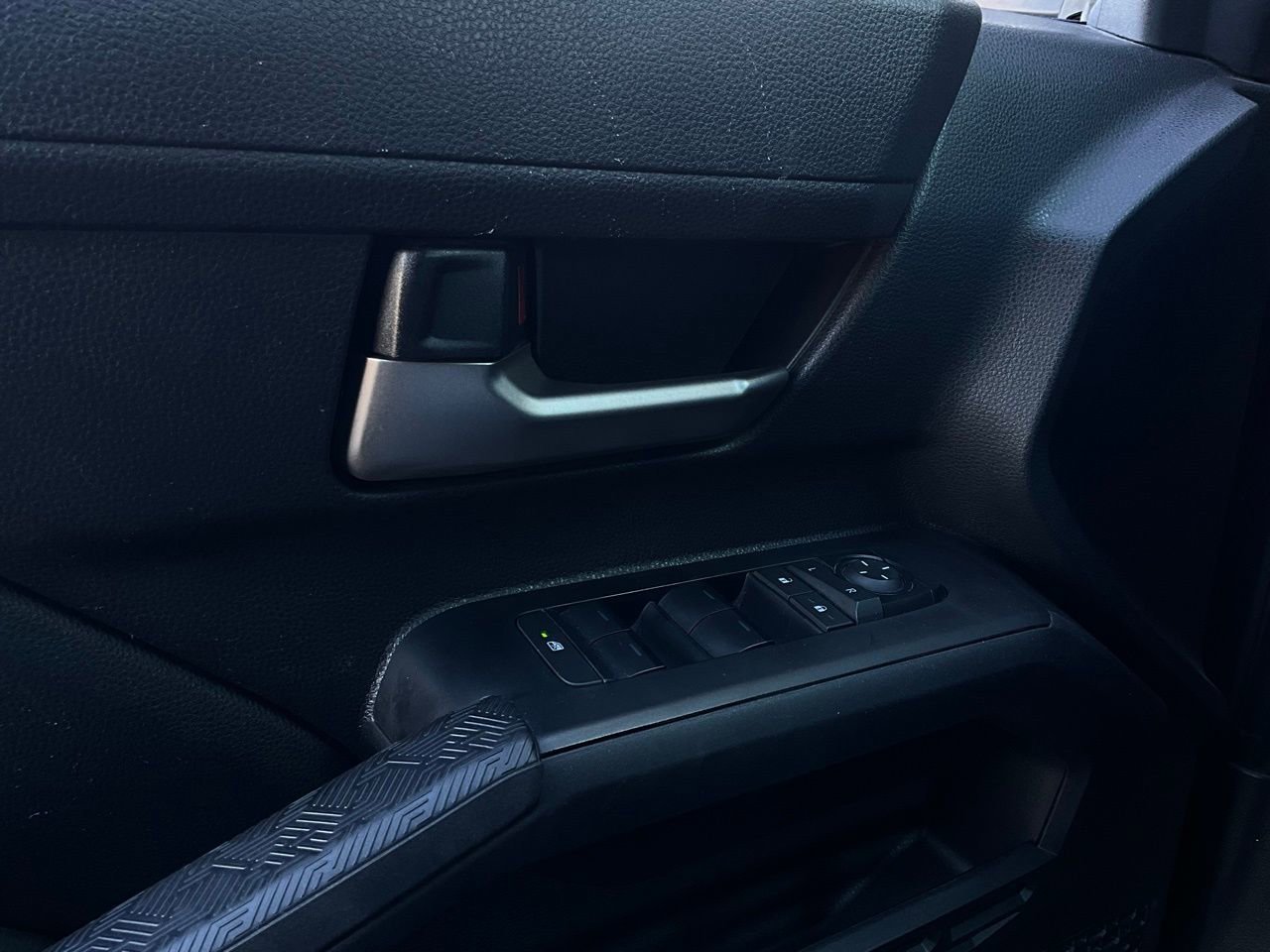 Used 2025 Toyota Tacoma TRD Off-Road image 19