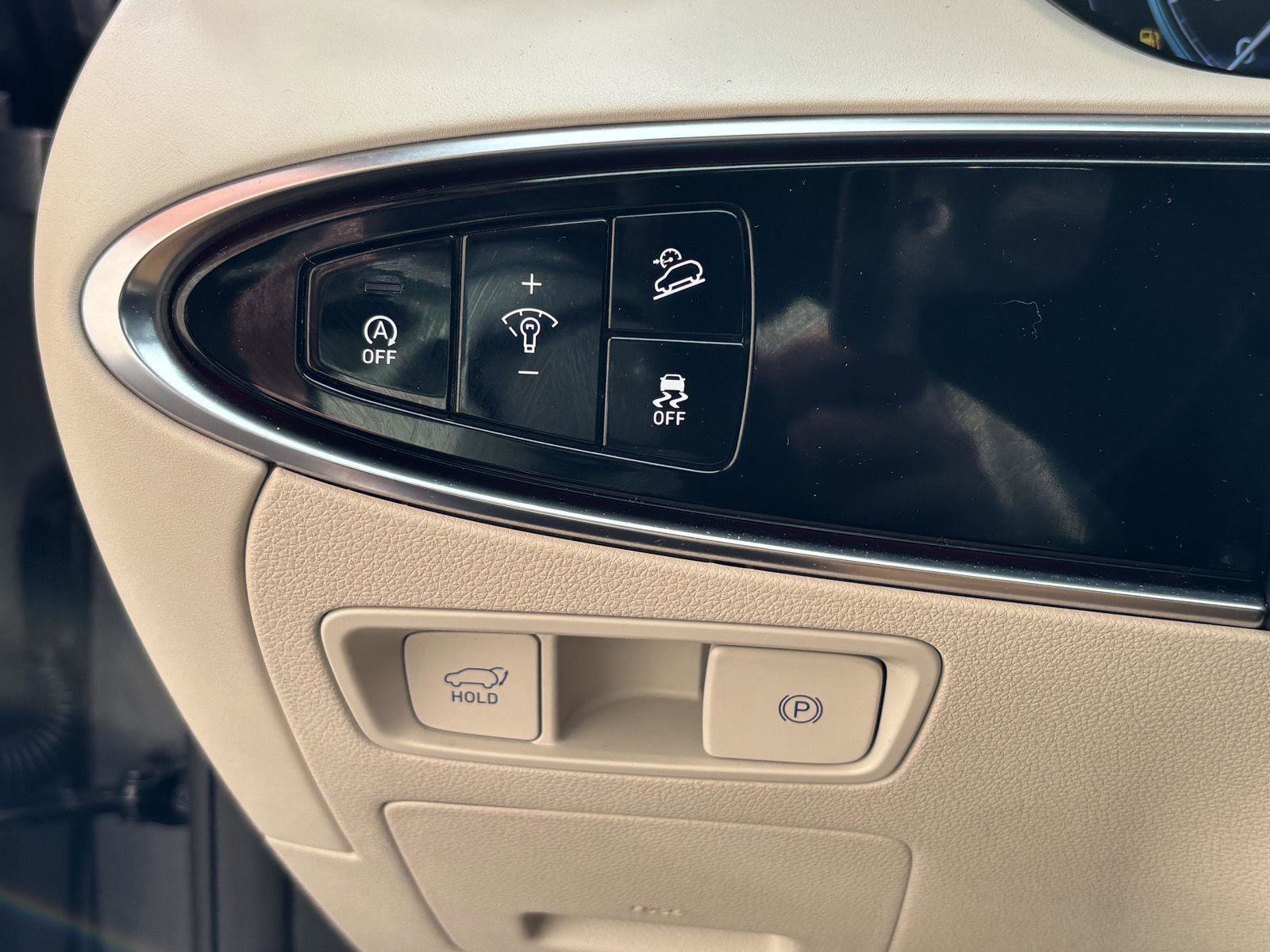 Used 2023 Genesis GV70 3.5T Sport w/ Sport Prestige Package image 21