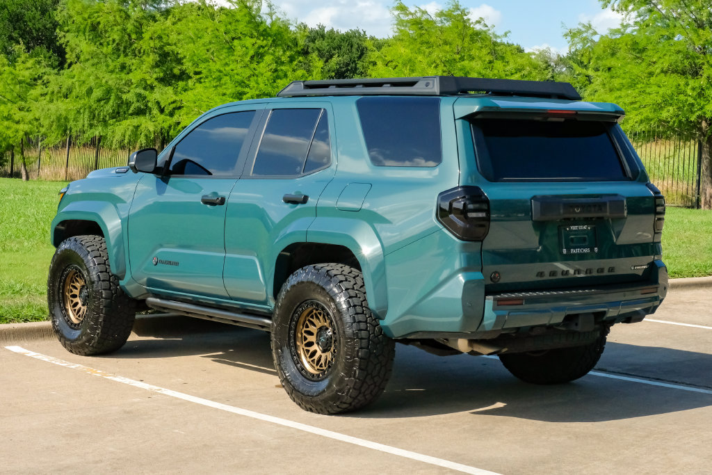 Used 2025 Toyota 4Runner Trailhunter AWD/4WD image 15