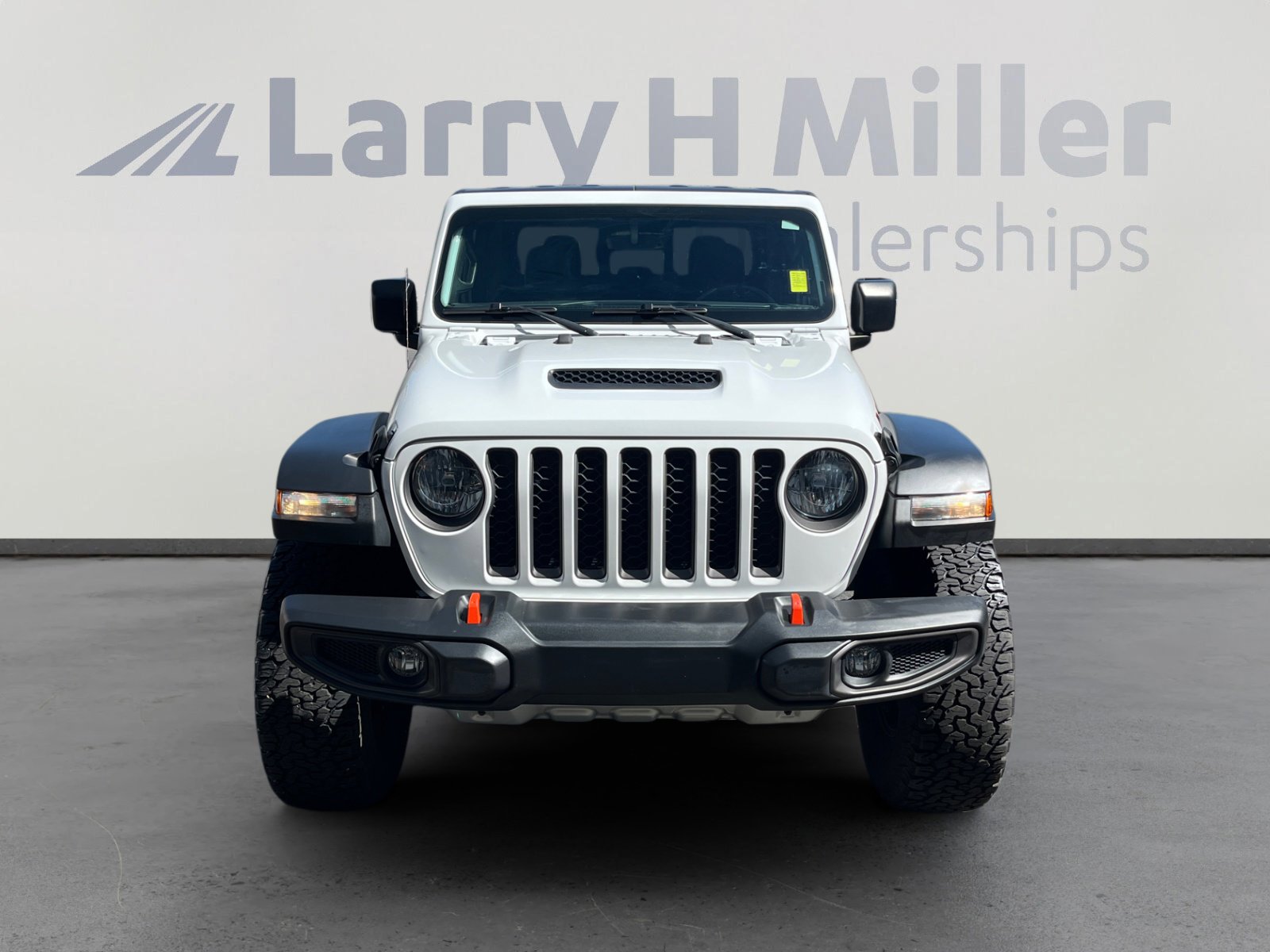 Used 2022 Jeep Gladiator Mojave w/ Cold Weather Group AWD/4WD image 8