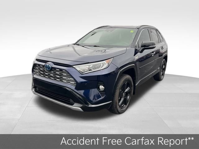 Used 2020 Toyota RAV4 XSE image 3