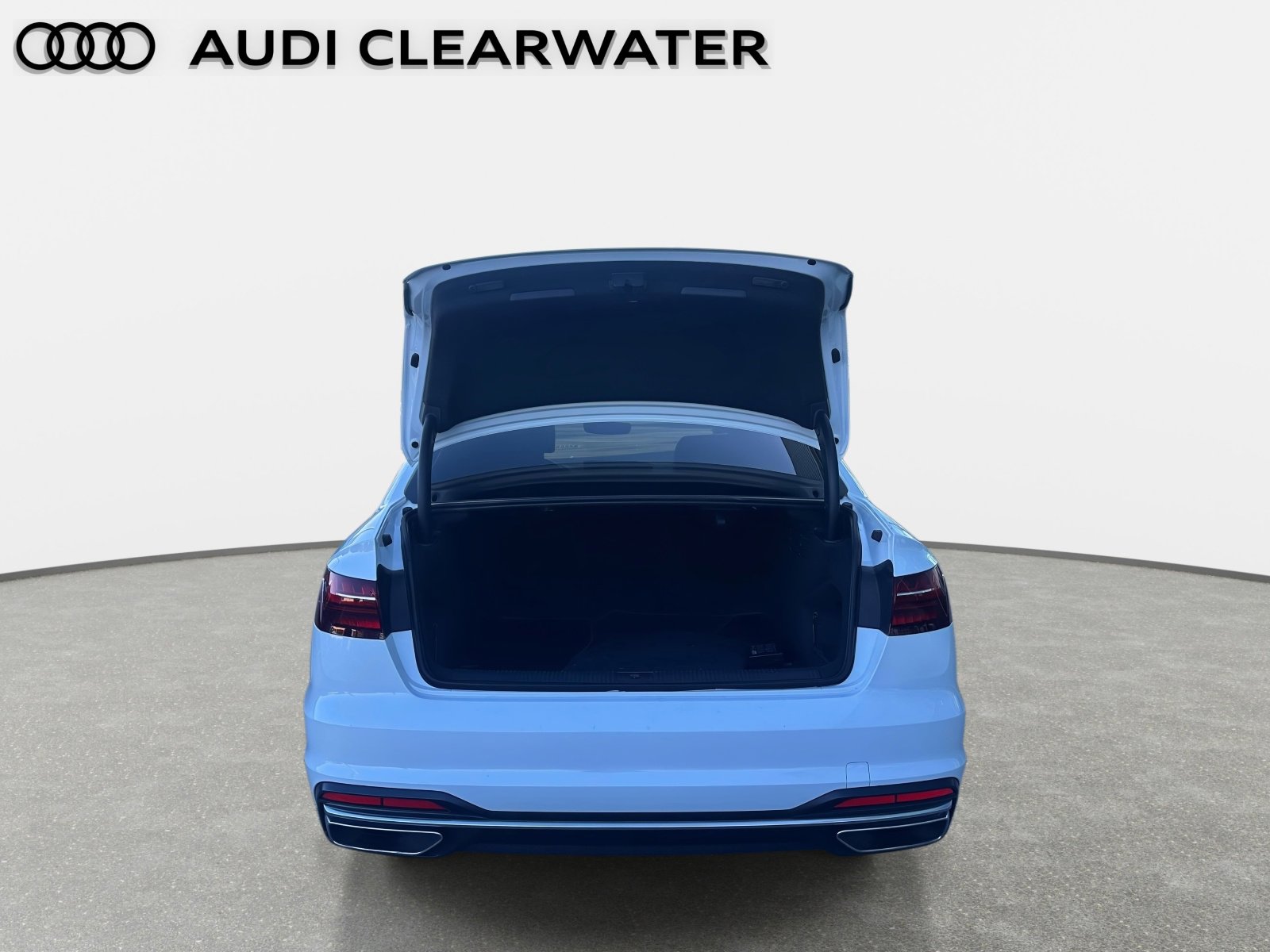 Used 2022 Audi A4 2.0T Premium image 6