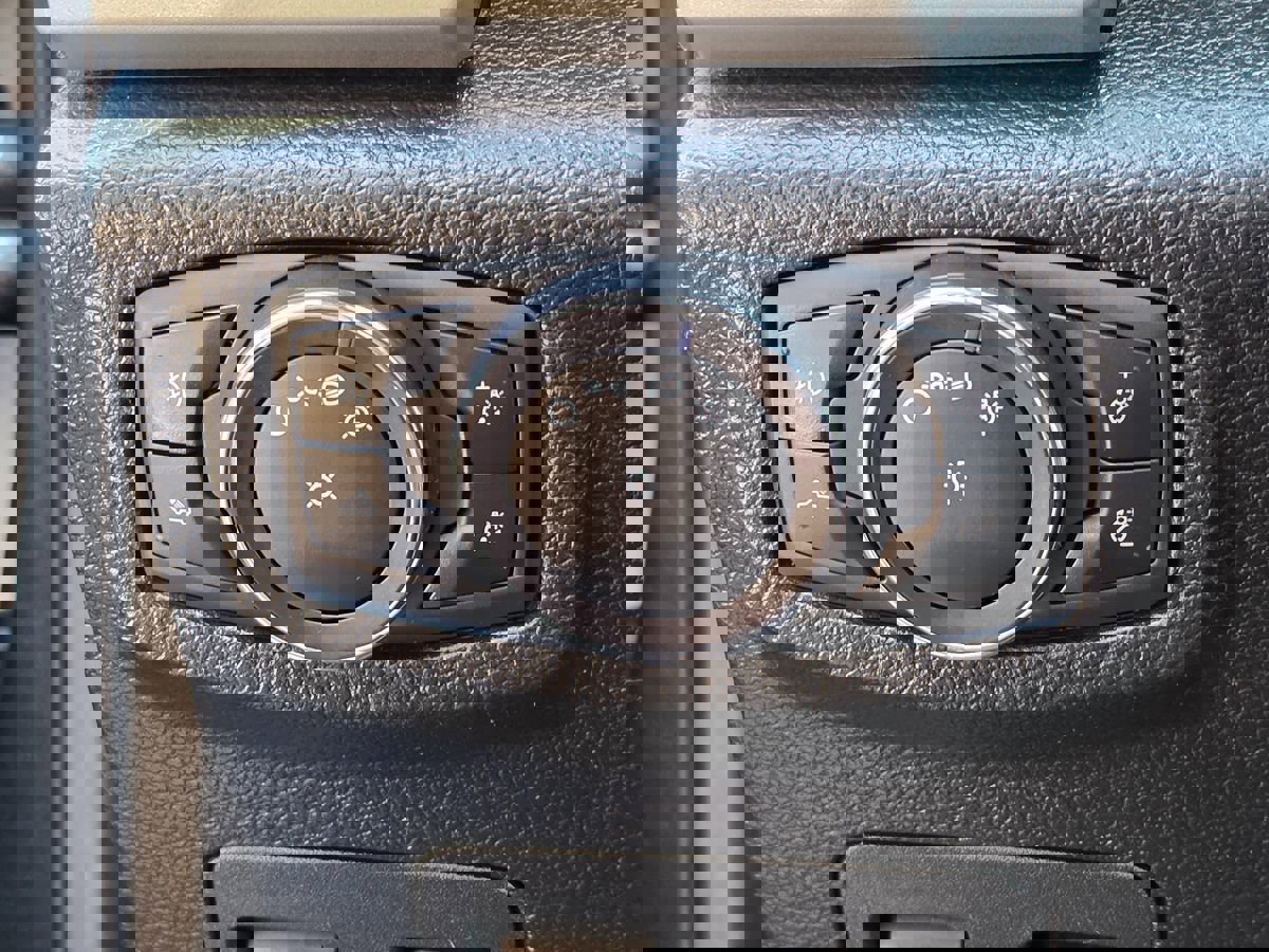 Used 2019 Ford F150 Lariat image 50