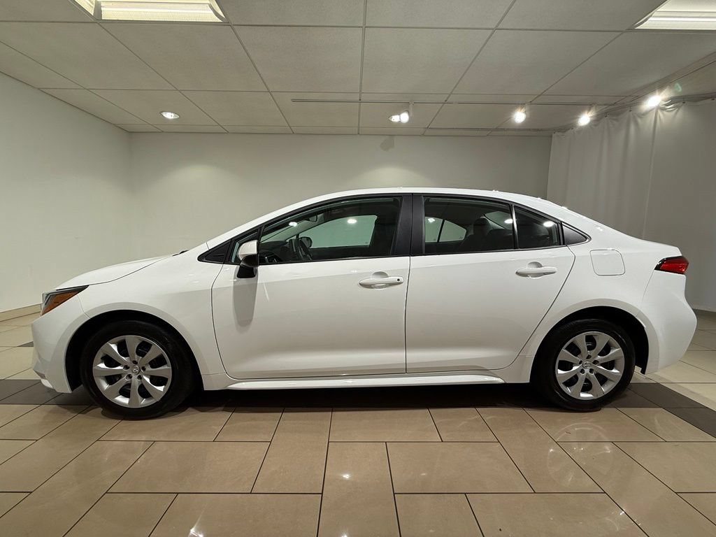 Certified 2026 Toyota Corolla LE FWD image 2