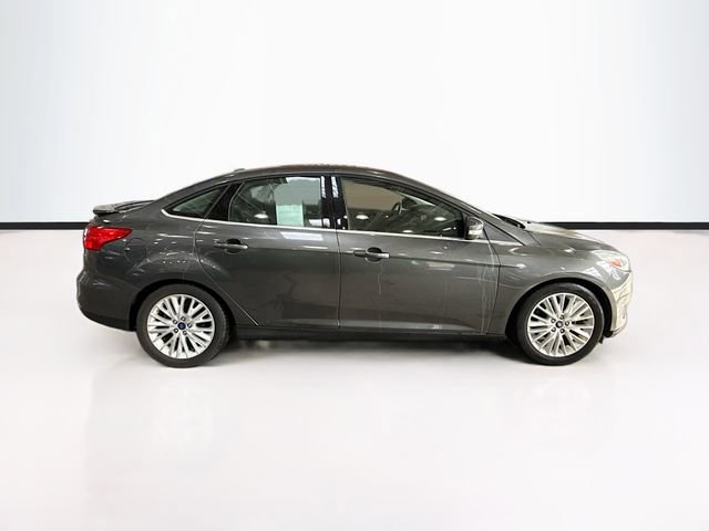 Used 2017 Ford Focus Titanium w/ Titanium Technology Package image 5