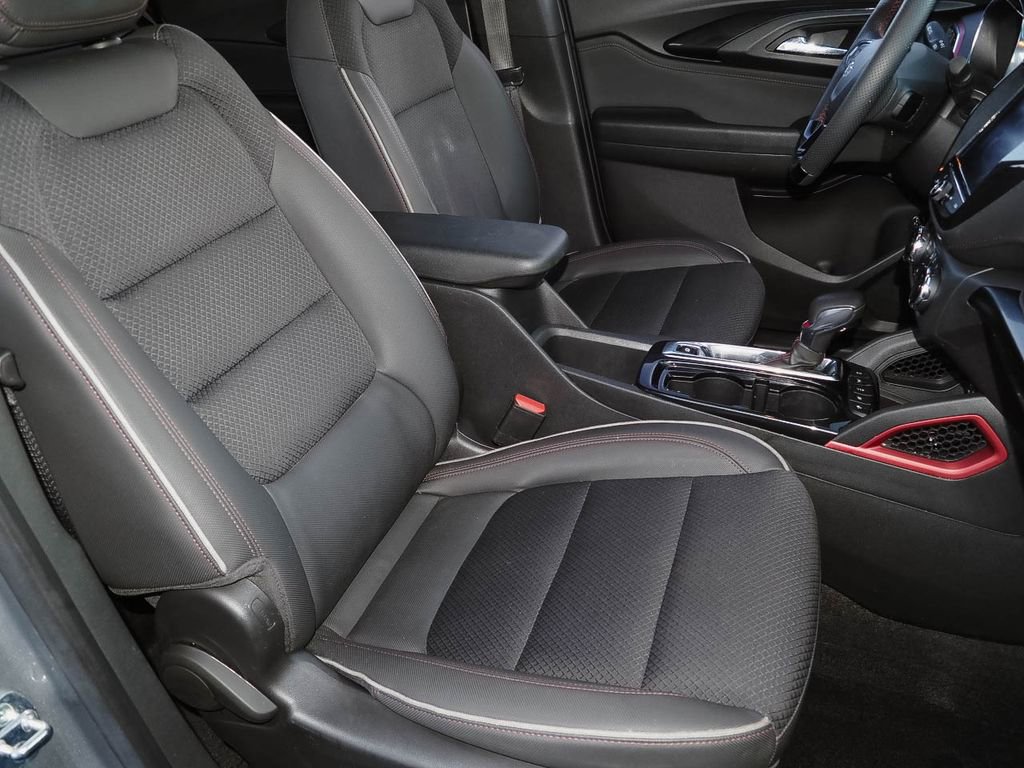 Certified 2023 Chevrolet TrailBlazer RS w/ Sun and Liftgate Package image 21