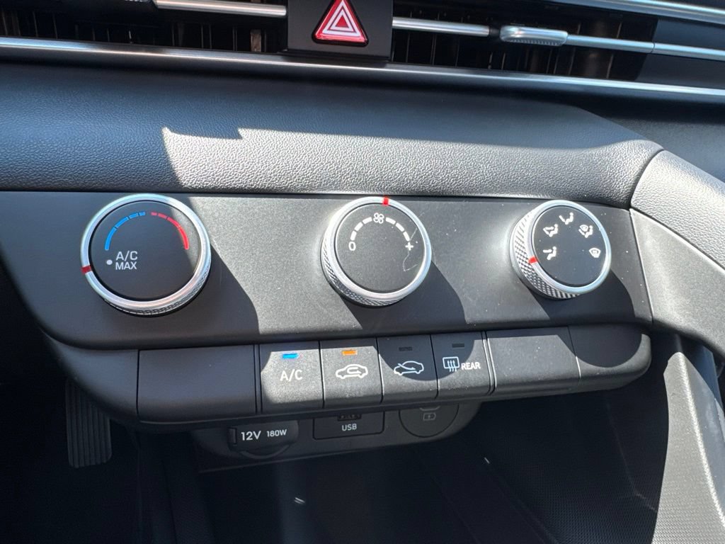 New 2026 Hyundai Elantra SE FWD image 14