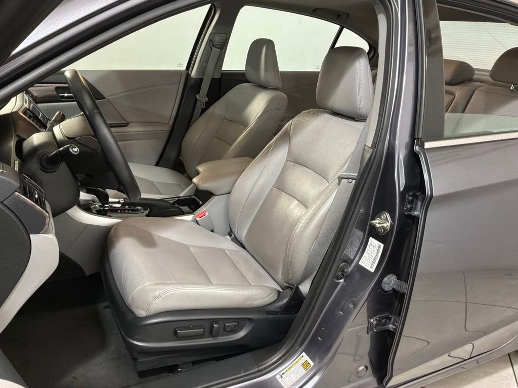 Used 2017 Honda Accord EX-L image 7