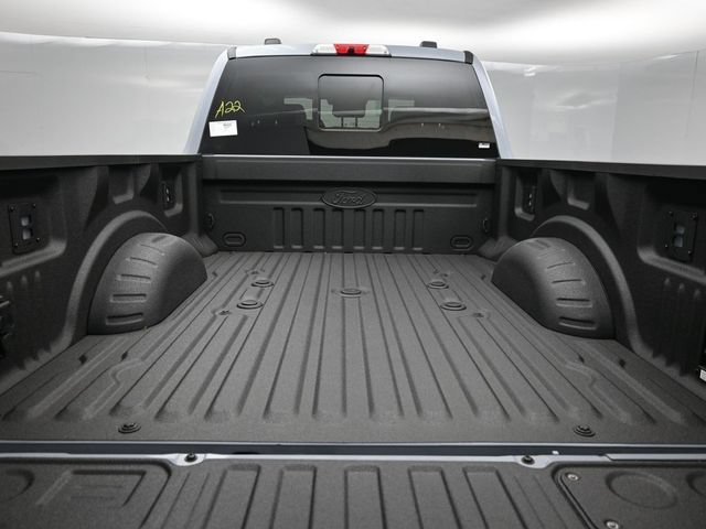 New 2026 Ford F250 Platinum w/ Platinum Plus Package AWD/4WD image 17