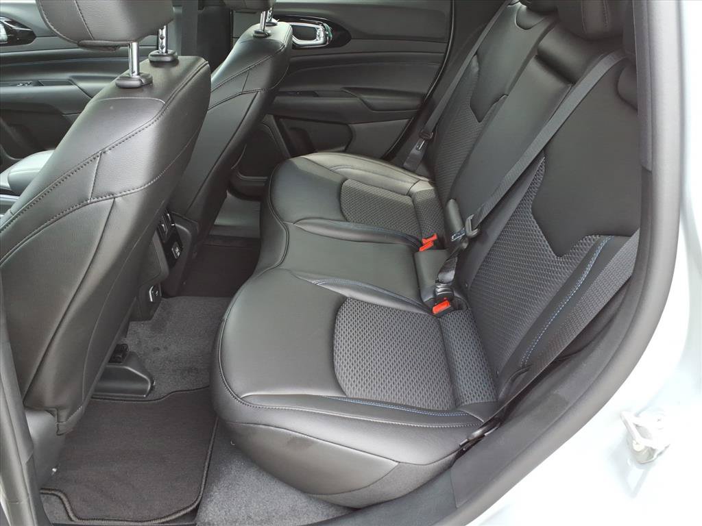 New 2026 Jeep Compass Latitude AWD/4WD image 13
