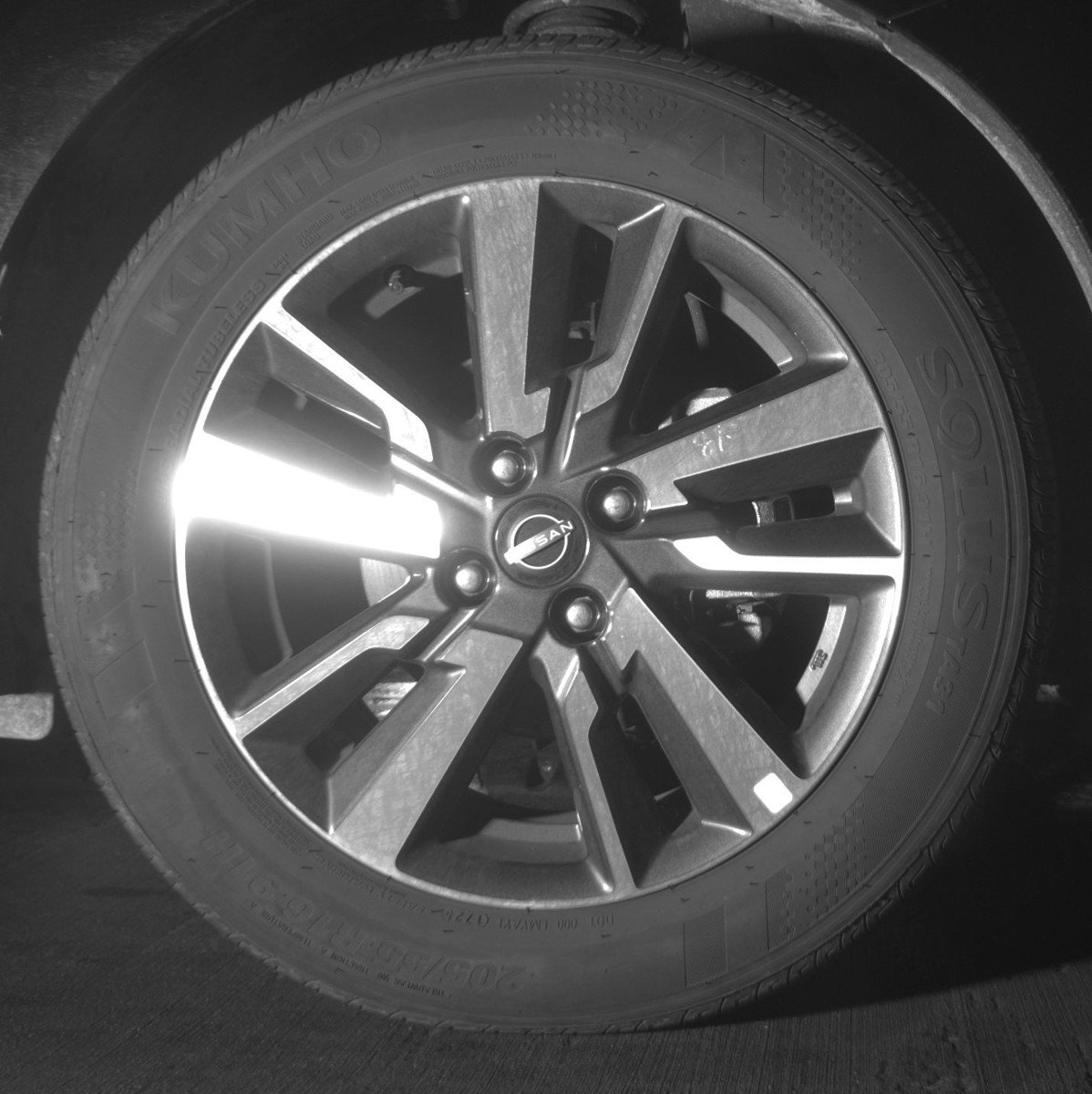 Used 2025 Nissan Versa SV FWD image 13