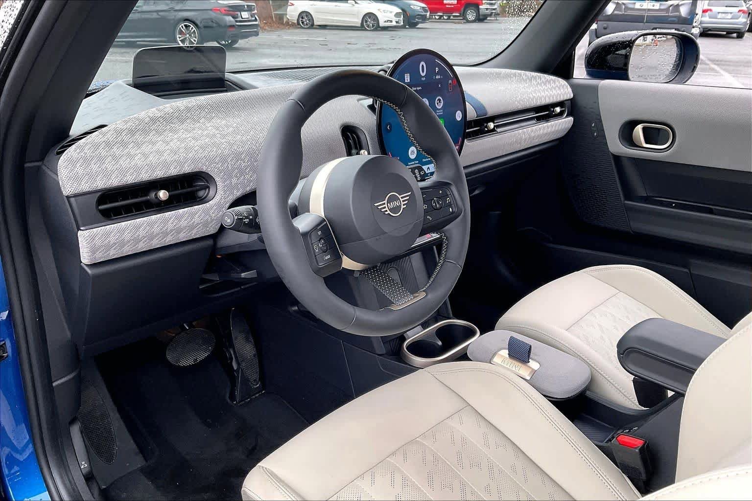 Used 2025 MINI Cooper S FWD image 17
