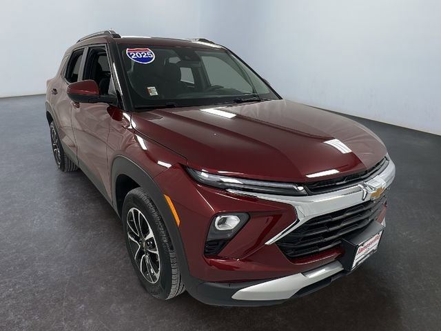 Used 2025 Chevrolet TrailBlazer LT w/ Driver Confidence Package