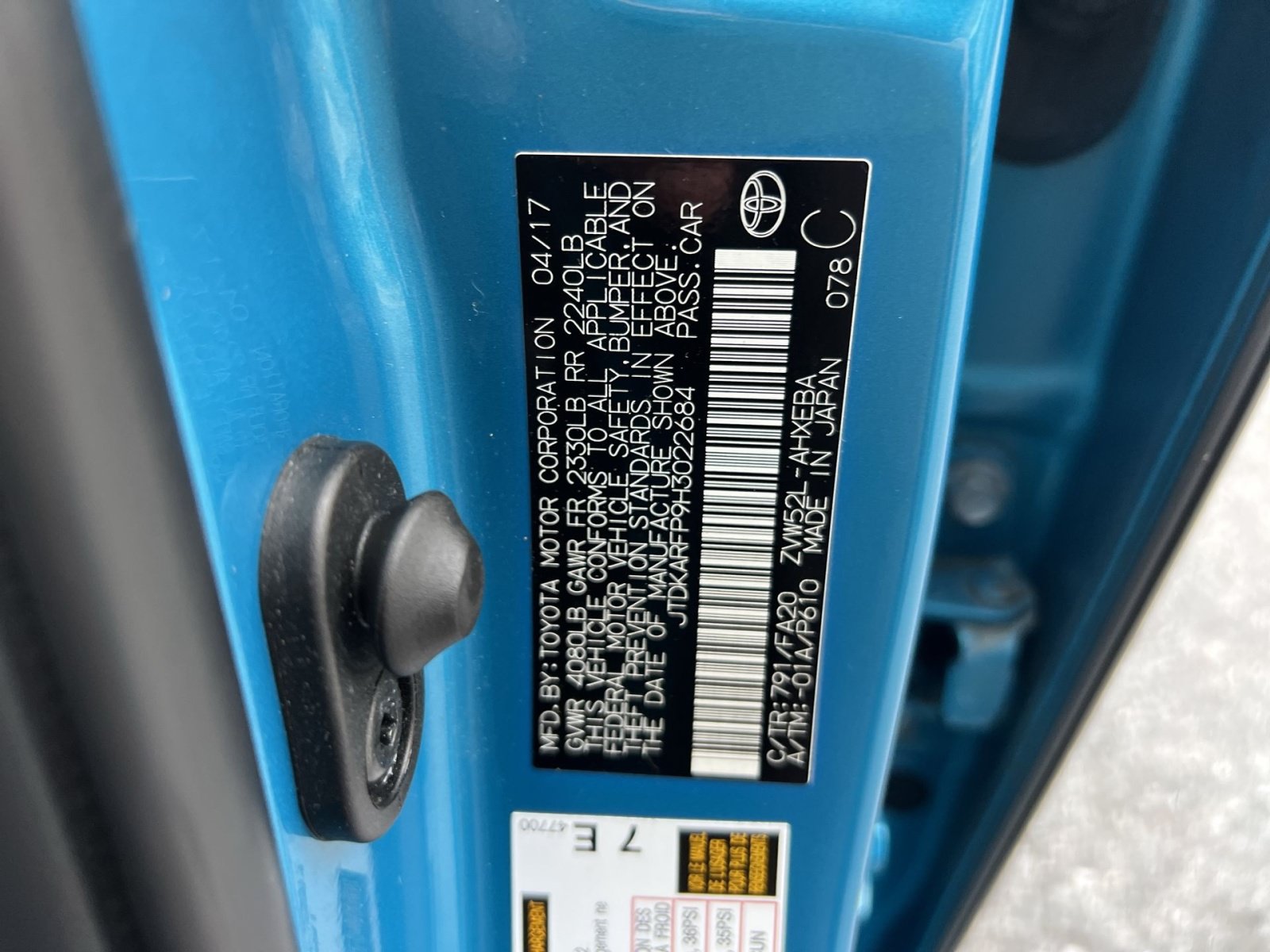 Used 2017 Toyota Prius Prime Plus FWD image 27