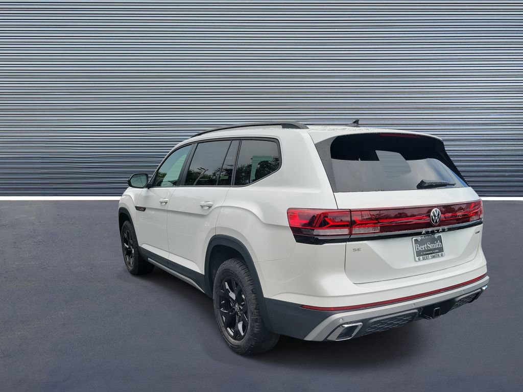 New 2026 Volkswagen Atlas Peak Edition image 4