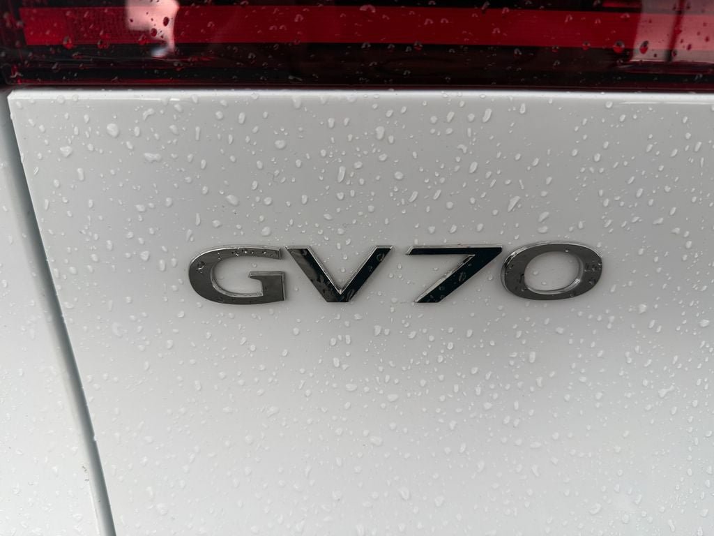 Used 2025 Genesis GV70 3.5T Sport w/ Sport Advanced Package AWD/4WD image 35