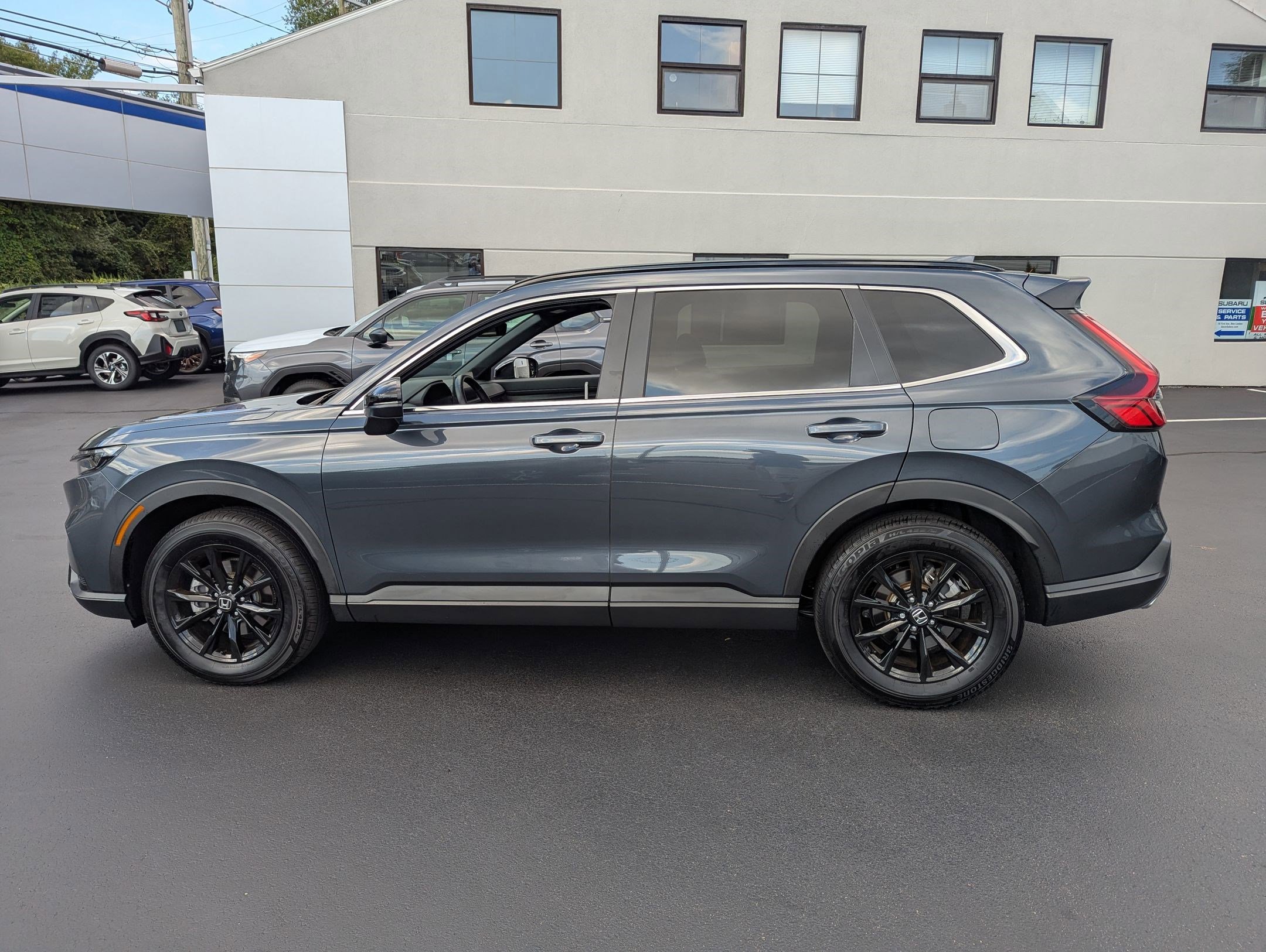 Used 2025 Honda CR-V Sport-L image 6