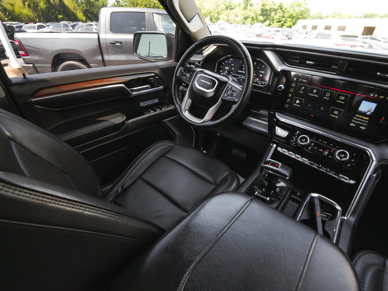 Used 2024 GMC Sierra 1500 Denali AWD/4WD image 43